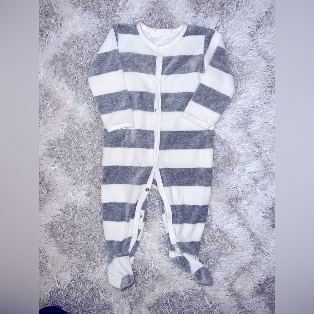 Stripped footie Sleeper 6 months